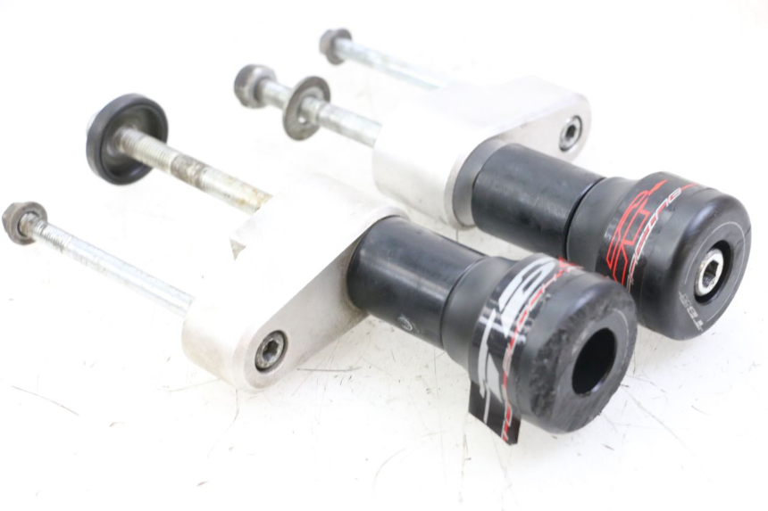 photo de TAMPON MOTEUR YAMAHA FZS FAZER 600 (2001 - 2003)