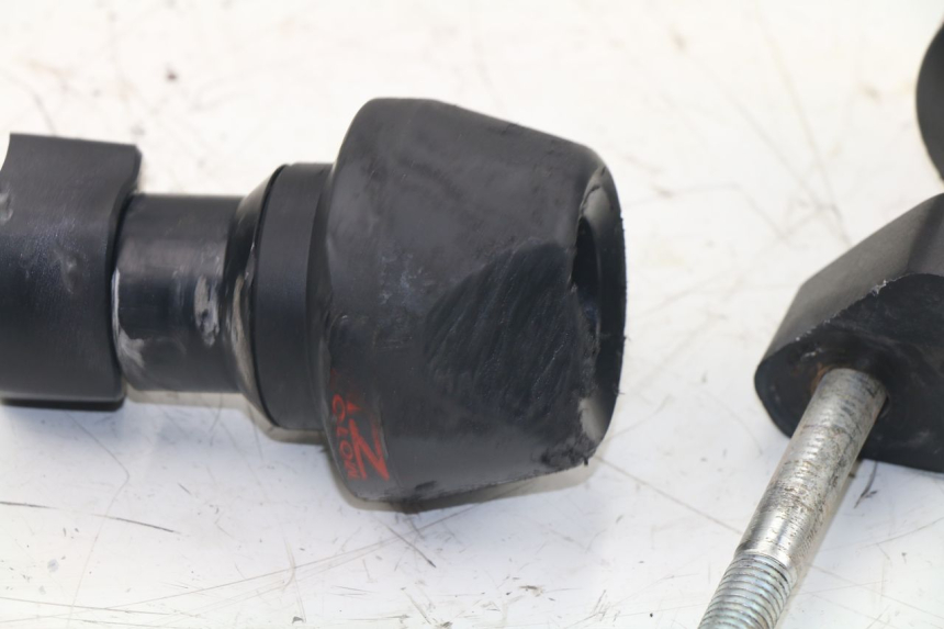 photo de TAMPON MOTEUR HONDA CBF N 600 (2004 - 2007)