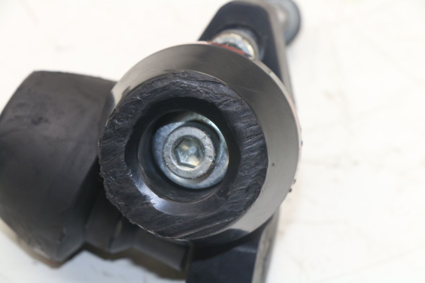 photo de TAMPON MOTEUR HONDA CBF N 600 (2004 - 2007)