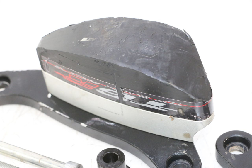 photo de TAMPON MOTEUR SUZUKI SV S 650 (2003 - 2009) - Zoom état d’usage