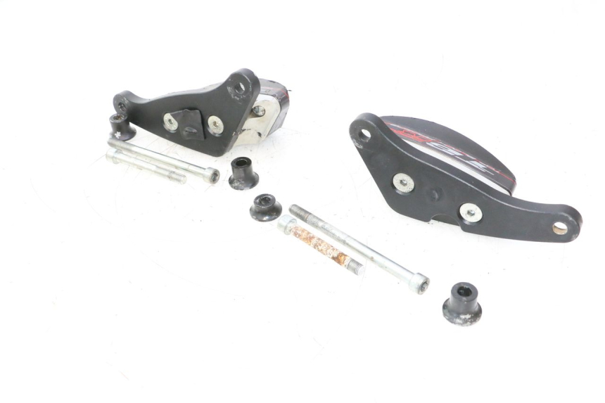 photo de TAMPON MOTEUR SUZUKI SV S 650 (2003 - 2009) - État de surface