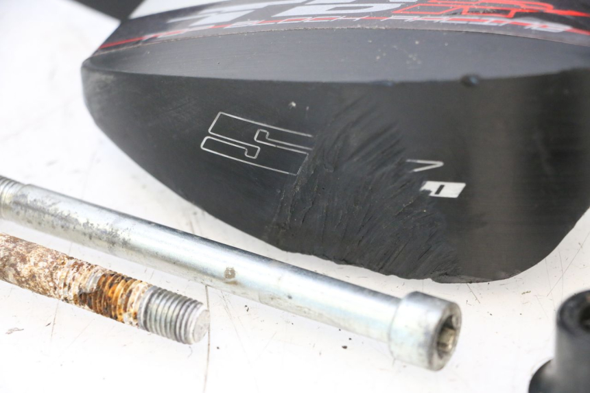 photo de TAMPON MOTEUR SUZUKI SV S 650 (2003 - 2009) - Pièce contrôlée
