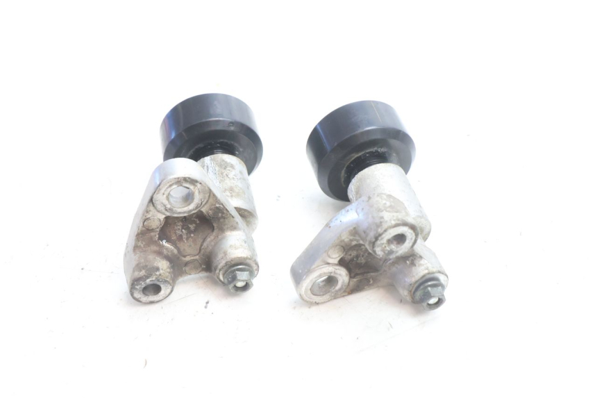 photo de TAMPON MOTEUR YAMAHA XJR 1300 (1998 - 2002) - Gros plan technique
