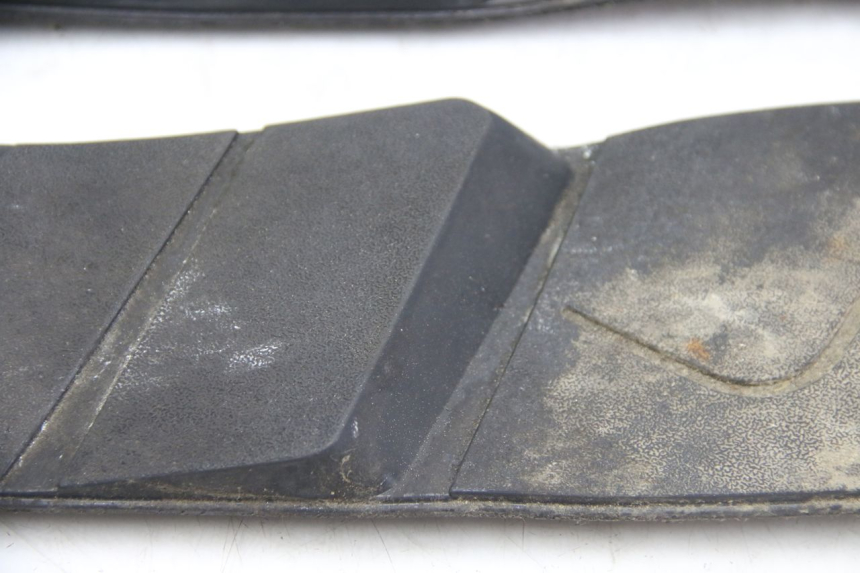 photo de TAPIS MARCHE PIED APRILIA ATLANTIC 500 (2002 - 2003)