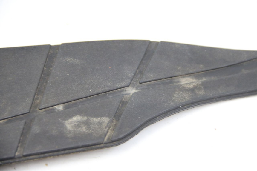 photo de TAPIS MARCHE PIED APRILIA ATLANTIC 500 (2002 - 2003)