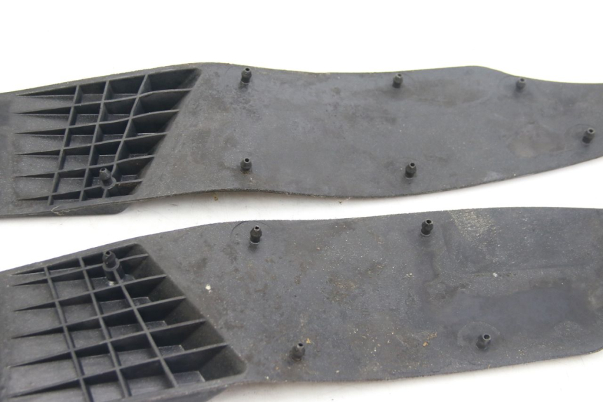 photo de TAPIS MARCHE PIED APRILIA ATLANTIC 500 (2002 - 2003)