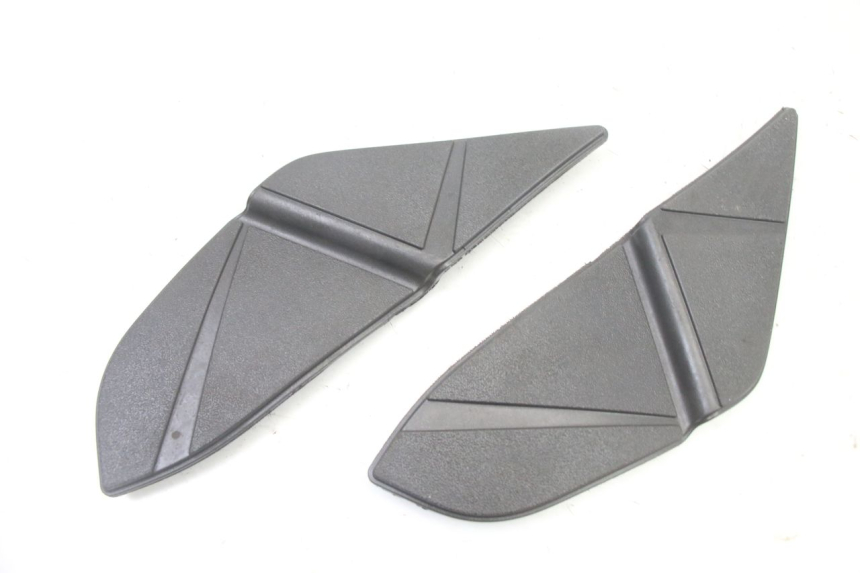 photo de TAPIS MARCHE PIED APRILIA ATLANTIC 125 (2003 - 2009)