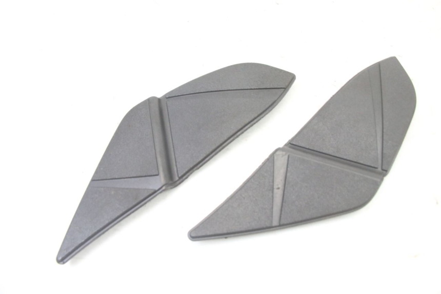 photo de TAPIS MARCHE PIED APRILIA ATLANTIC 125 (2003 - 2009)