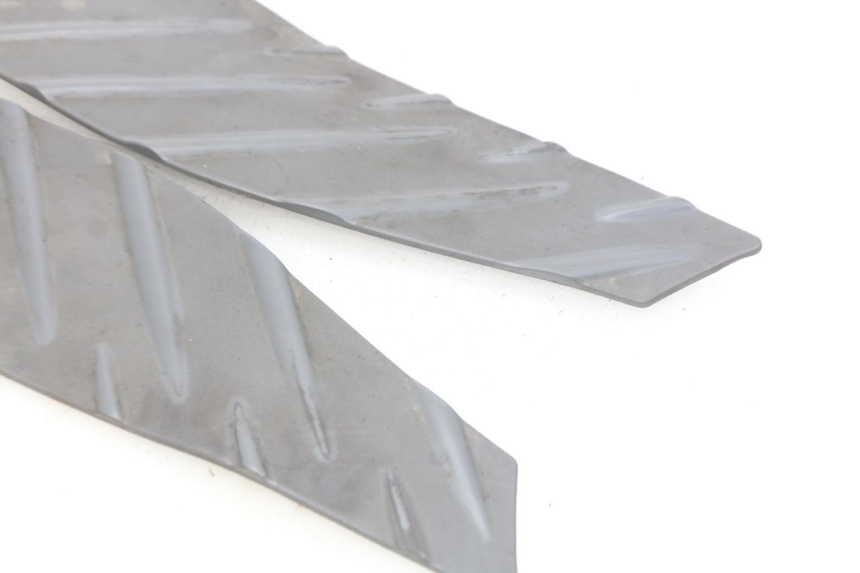 photo de TAPIS MARCHE PIED APRILIA SR LC 50 (1997 - 2004)
