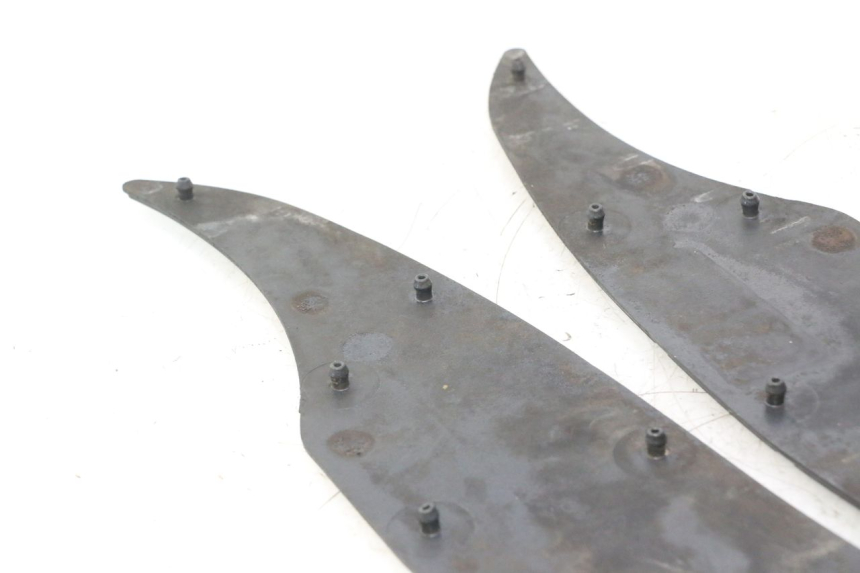 photo de TAPIS MARCHE PIED APRILIA ATLANTIC S 125 (2010 - 2013) - État de surface