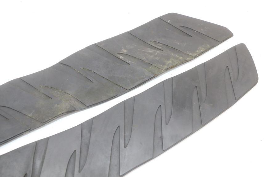 photo de TAPIS MARCHE PIED HONDA FJS SILVER WING SILVERWING 400 (2005 - 2008)