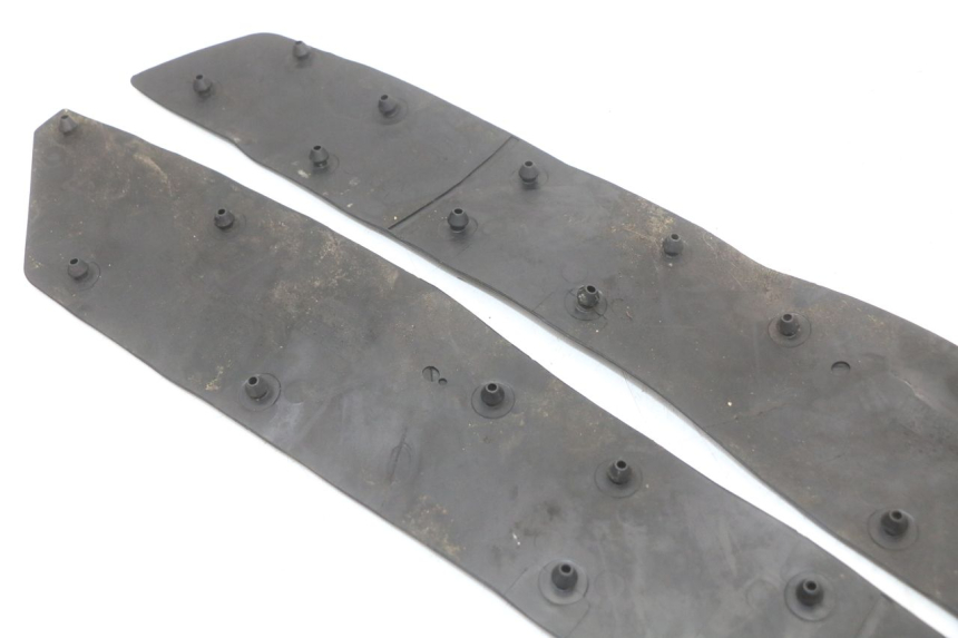 photo de TAPIS MARCHE PIED HONDA FJS SILVER WING SILVERWING 400 (2005 - 2008)