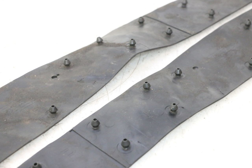 photo de TAPIS MARCHE PIED HONDA FJS SILVER WING SILVERWING 400 (2005 - 2008) - Zoom état d’usage