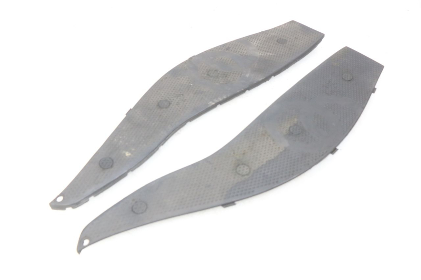 photo de TAPIS MARCHE PIED GILERA NEXUS 125 (2009 - 2013)