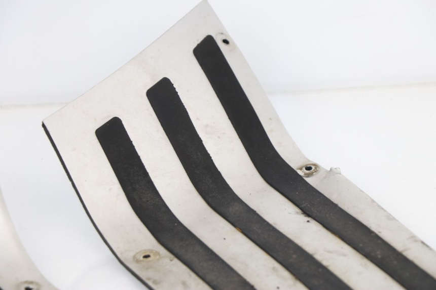 photo de TAPIS MARCHE PIED GOWINN DOLCE VITA 125 (2007 - 2013)