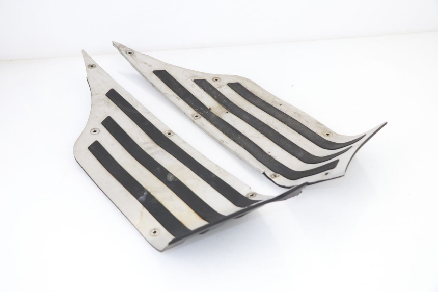 photo de TAPIS MARCHE PIED GOWINN DOLCE VITA 125 (2007 - 2013)