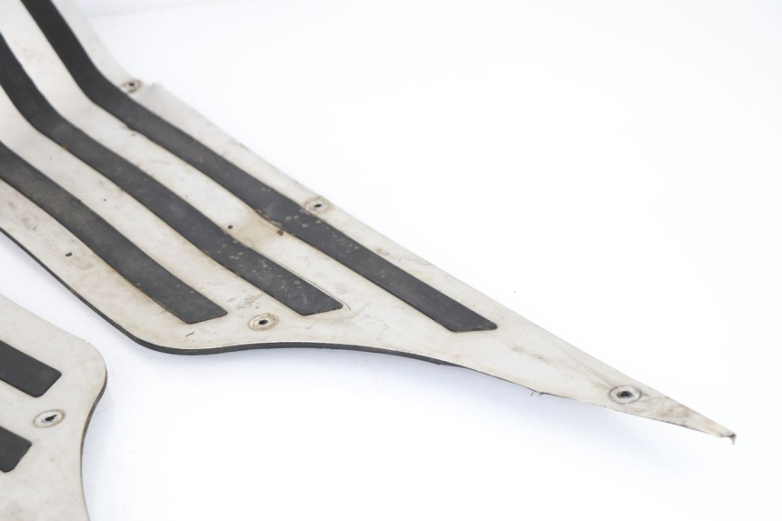 photo de TAPIS MARCHE PIED GOWINN DOLCE VITA 125 (2007 - 2013)