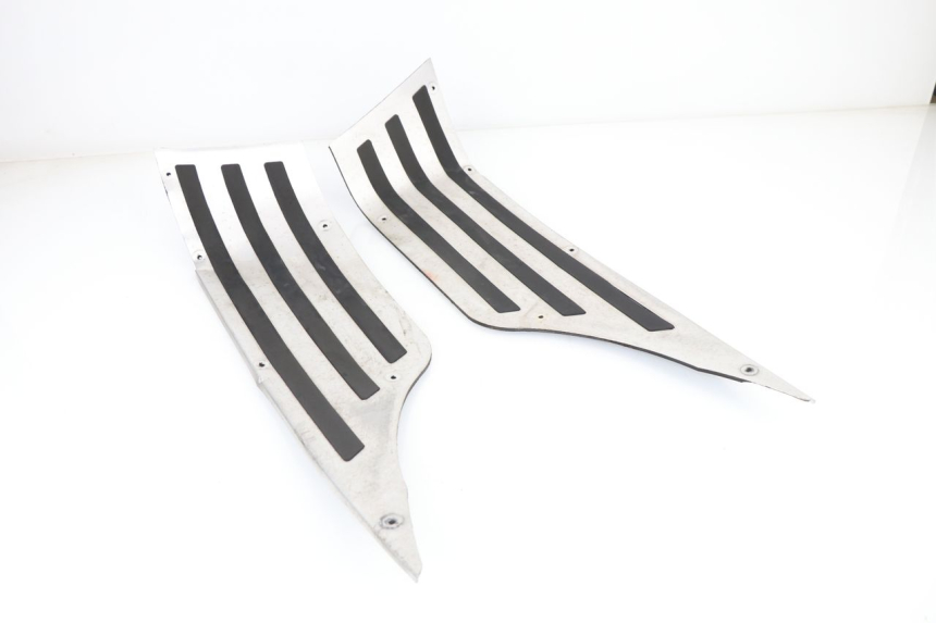 photo de TAPIS MARCHE PIED GOWINN DOLCE VITA 125 (2007 - 2013)