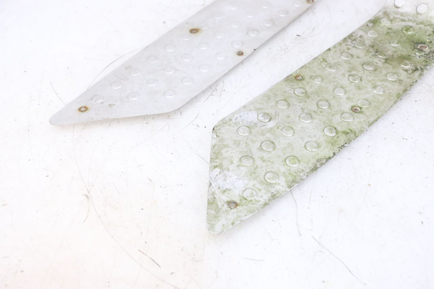 photo de TAPIS MARCHE PIED JM MOTORS GTS 125 (2015 - 2019) - Vue d’ensemble