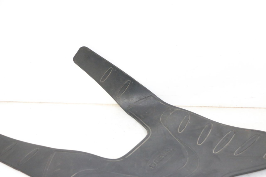 photo de TAPIS MARCHE PIED DAELIM HISTORY 125 (2001 - 2002)