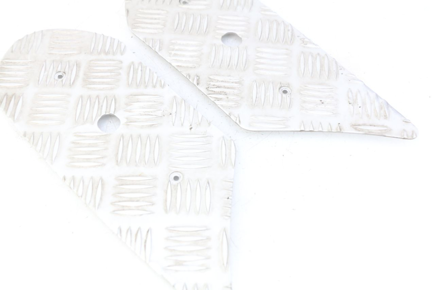 photo de TAPIS MARCHE PIED PEUGEOT KISBEE 4T 50 (2018 - 2022)