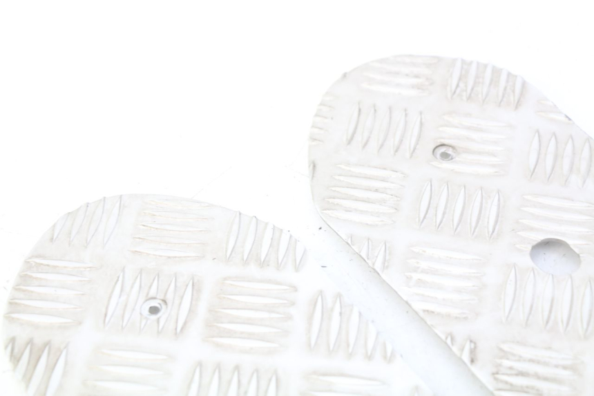 photo de TAPIS MARCHE PIED PEUGEOT KISBEE 4T 50 (2018 - 2022)