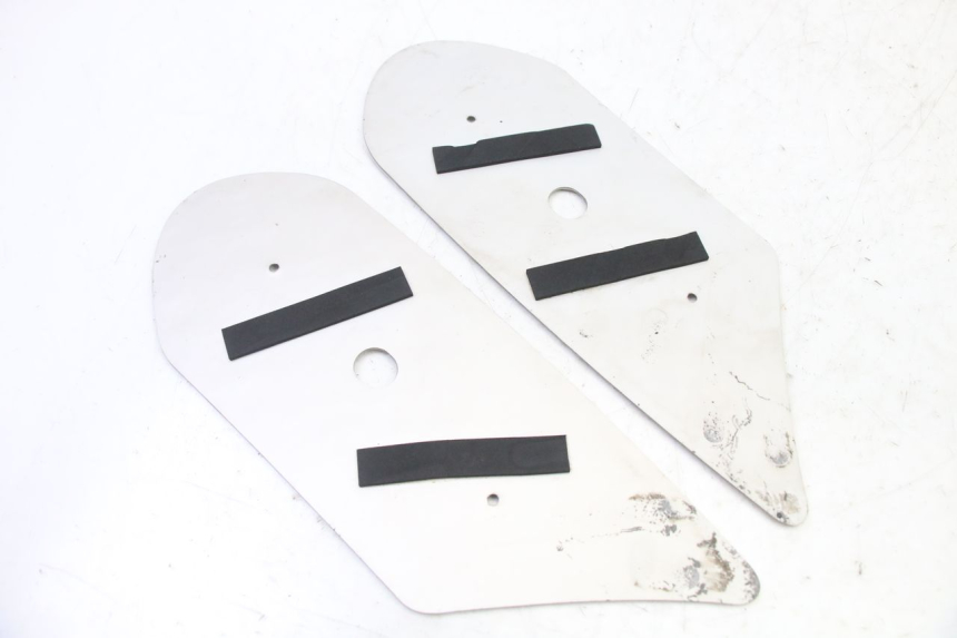 photo de TAPIS MARCHE PIED PEUGEOT KISBEE 4T 50 (2018 - 2022)