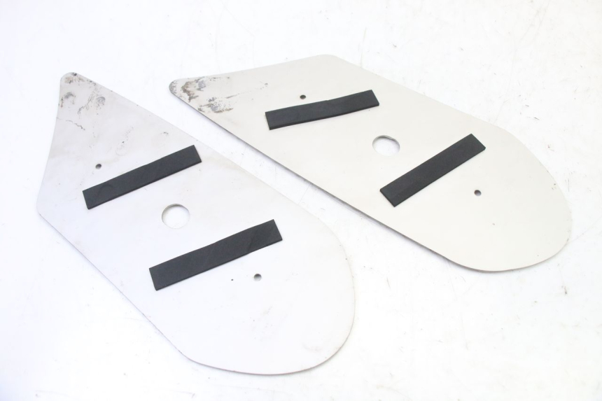 photo de TAPIS MARCHE PIED PEUGEOT KISBEE 4T 50 (2018 - 2022)