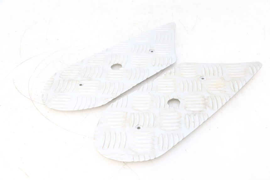 photo de TAPIS MARCHE PIED PEUGEOT KISBEE 4T 50 (2023 - 2026) - Vue principale