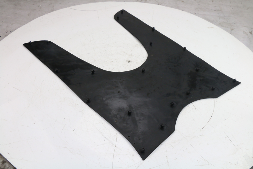 photo de TAPIS MARCHE PIED KYMCO GRAND DINK 125 (2002 - 2007)