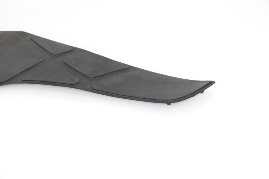 photo de TAPIS MARCHE PIED KYMCO GRAND DINK 125 (2008 - 2014)