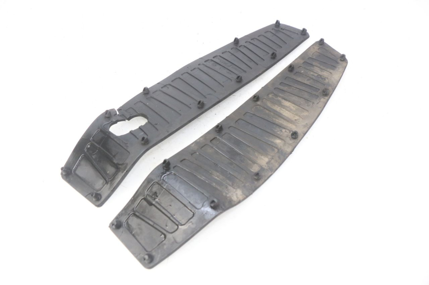 photo de TAPIS MARCHE PIED PIAGGIO MP3 500 (2014 - 2016)