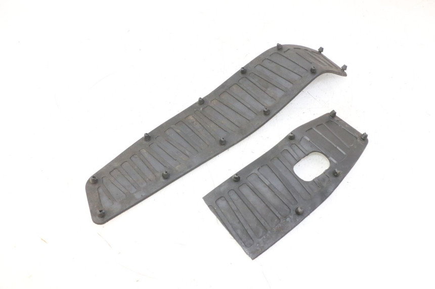 photo de TAPIS MARCHE PIED PIAGGIO MP3 RL 250 (2007 - 2010)