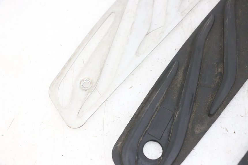 photo de TAPIS MARCHE PIED PIAGGIO MP3 500 (2016 - 2018) - Pièce contrôlée