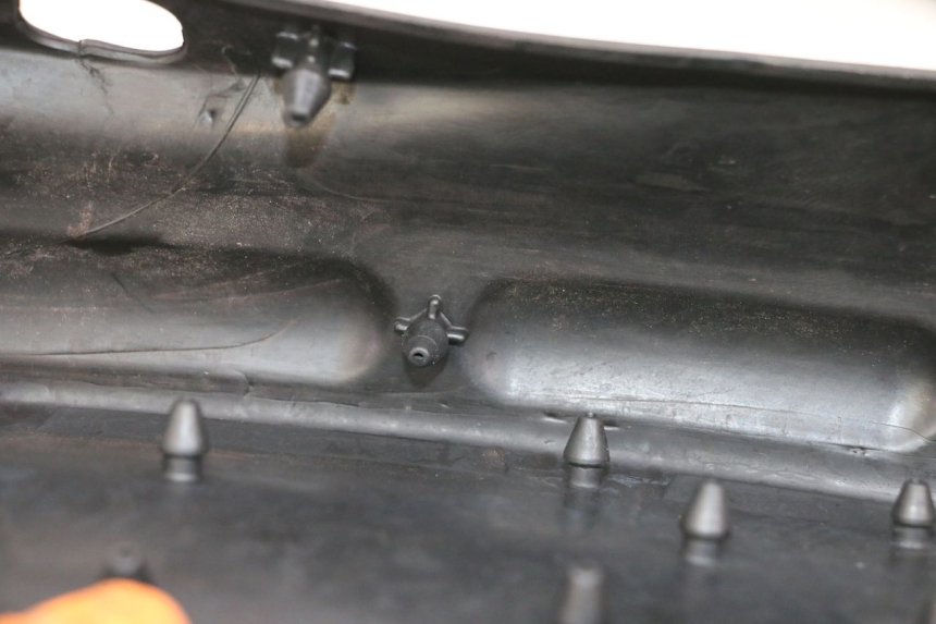 photo de TAPIS MARCHE PIED YAMAHA NEO'S CORE 1 (2022 - 2026) - Vue d’ensemble