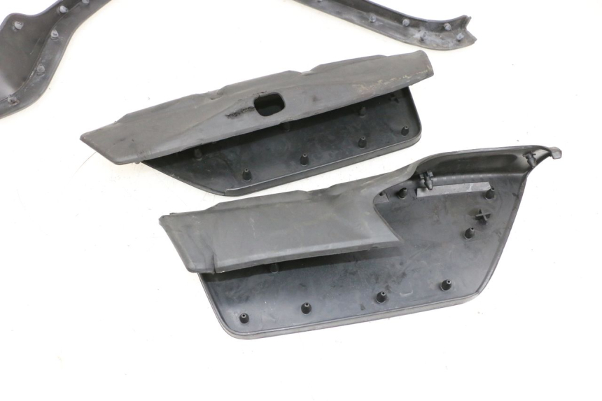 photo de TAPIS MARCHE PIED YAMAHA NEO'S CORE 1 (2022 - 2026) - Marquages et références