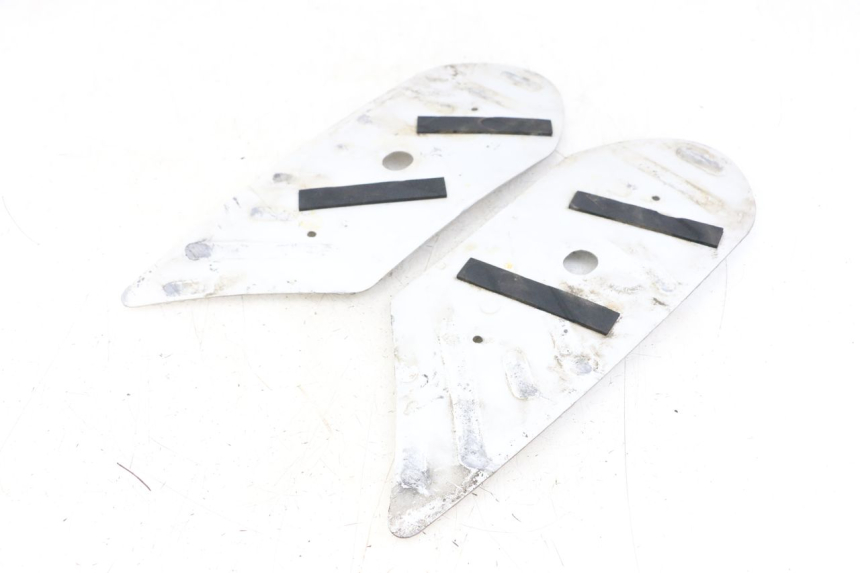 photo de TAPIS MARCHE PIED PEUGEOT KISBEE 2T 50 (2018 - 2022)