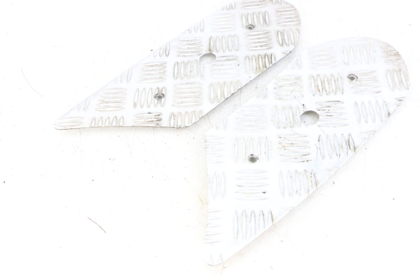 photo de TAPIS MARCHE PIED PEUGEOT KISBEE 2T 50 (2018 - 2022)