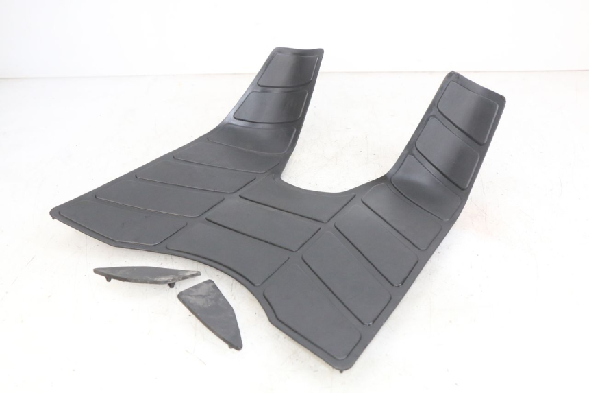 photo de TAPIS MARCHE PIED PEUGEOT SV 125 (1991 - 1994)