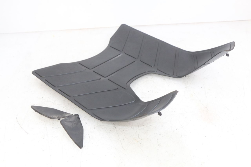 photo de TAPIS MARCHE PIED PEUGEOT SV 125 (1991 - 1994)