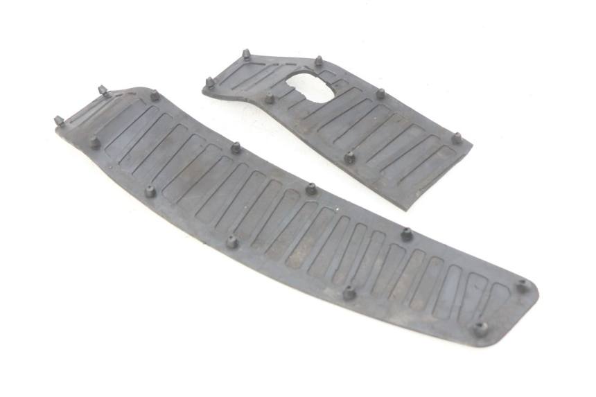 photo de TAPIS MARCHE PIED PIAGGIO MP3 LT 300 (2010 - 2016)