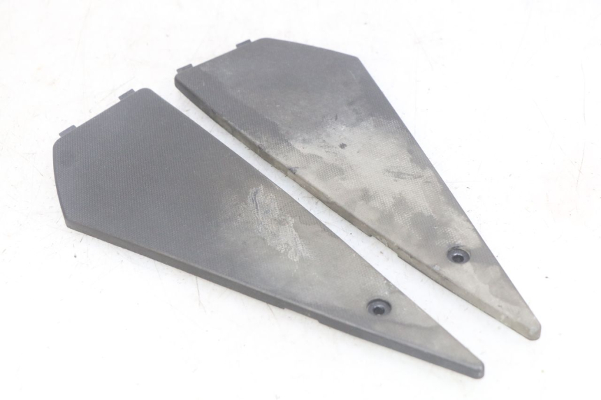 photo de TAPIS MARCHE PIED PIAGGIO NEW TYPHOON 50 (2010 - 2017)