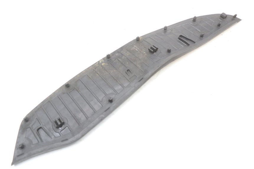 photo de TAPIS MARCHE PIED PIAGGIO X10 125 (2012 - 2017)