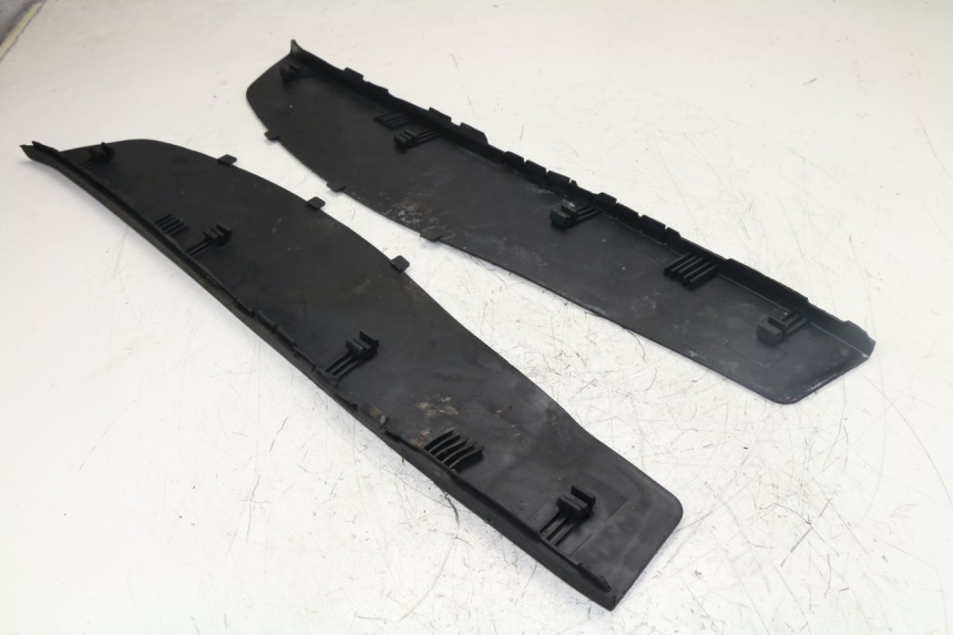 photo de TAPIS MARCHE PIED PIAGGIO X9 125 (2000 - 2003)