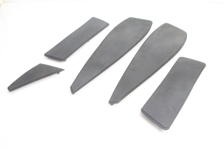 photo de TAPIS MARCHE PIED PEUGEOT SATELIS 125 (2006 - 2009) - Vue principale