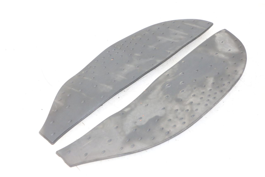 photo de TAPIS MARCHE PIED APRILIA SCARABEO GT TOURING 125 (1999 - 2005)