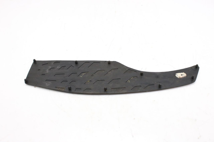 photo de TAPIS MARCHE PIED SUZUKI UH BURGMAN 125 (2002 - 2006)