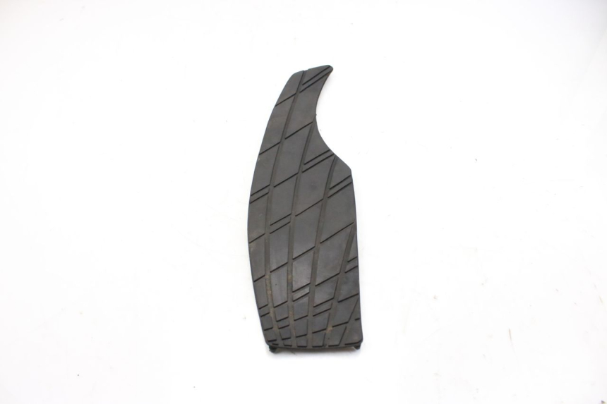 photo de TAPIS MARCHE PIED SUZUKI UH BURGMAN 125 (2002 - 2006)