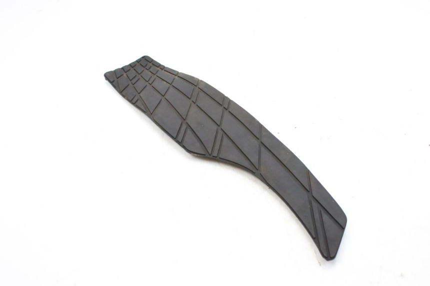 photo de TAPIS MARCHE PIED SUZUKI UH BURGMAN 125 (2002 - 2006)