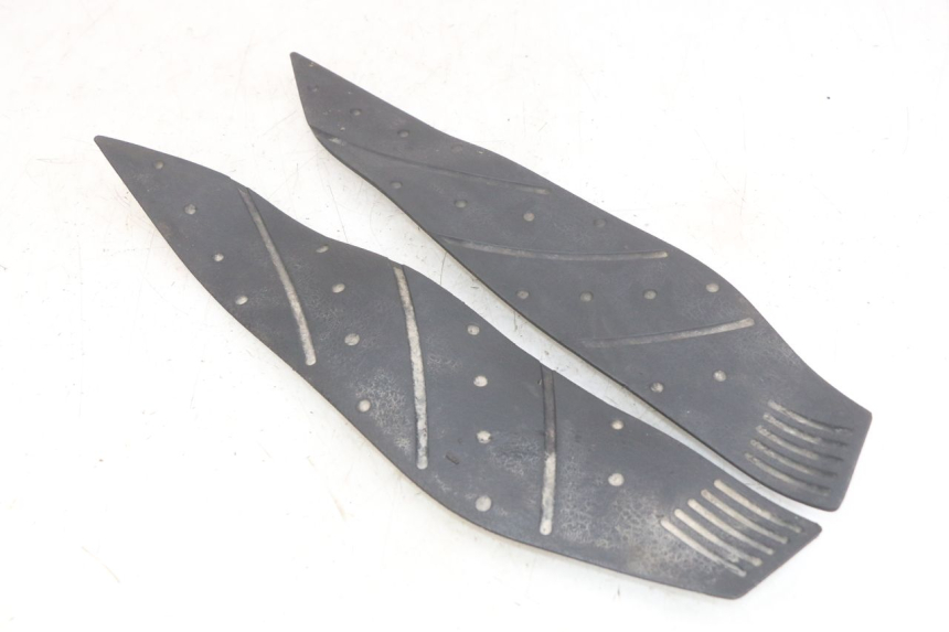 photo de TAPIS MARCHE PIED YAMAHA X-MAX XMAX 250 (2006 - 2009)